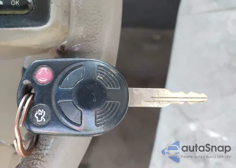 2011 Ford Expedition Xlt/King Ranch z USA, uszkodzony, nr VIN 1FMJU1J52BEF53873